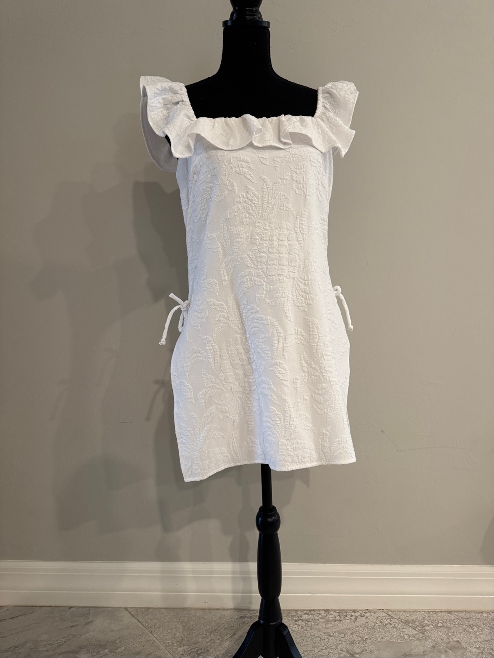 Lilly Pulitzer Zoya Romper White Pineapple Sz 6